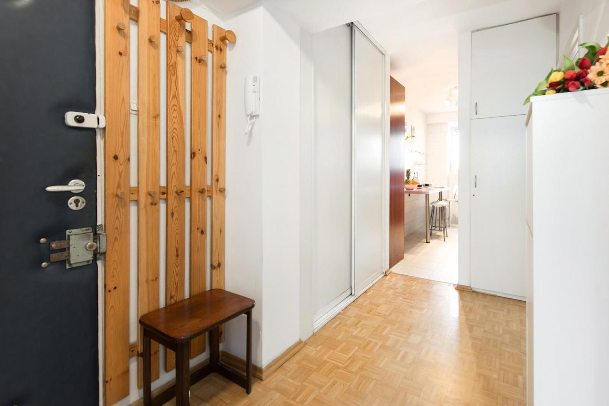 Room, Inflancka 19 Варшава Экстерьер фото
